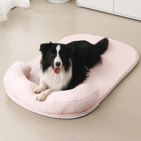 Tapis rafraichissant chien rose